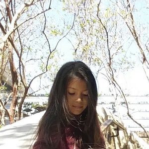 Meet your Posher, Alexia